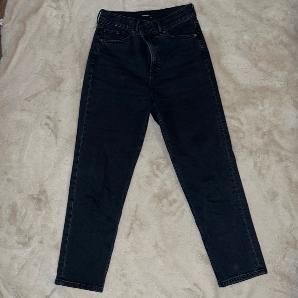 Cropped ankle Express super high rise mom jeans